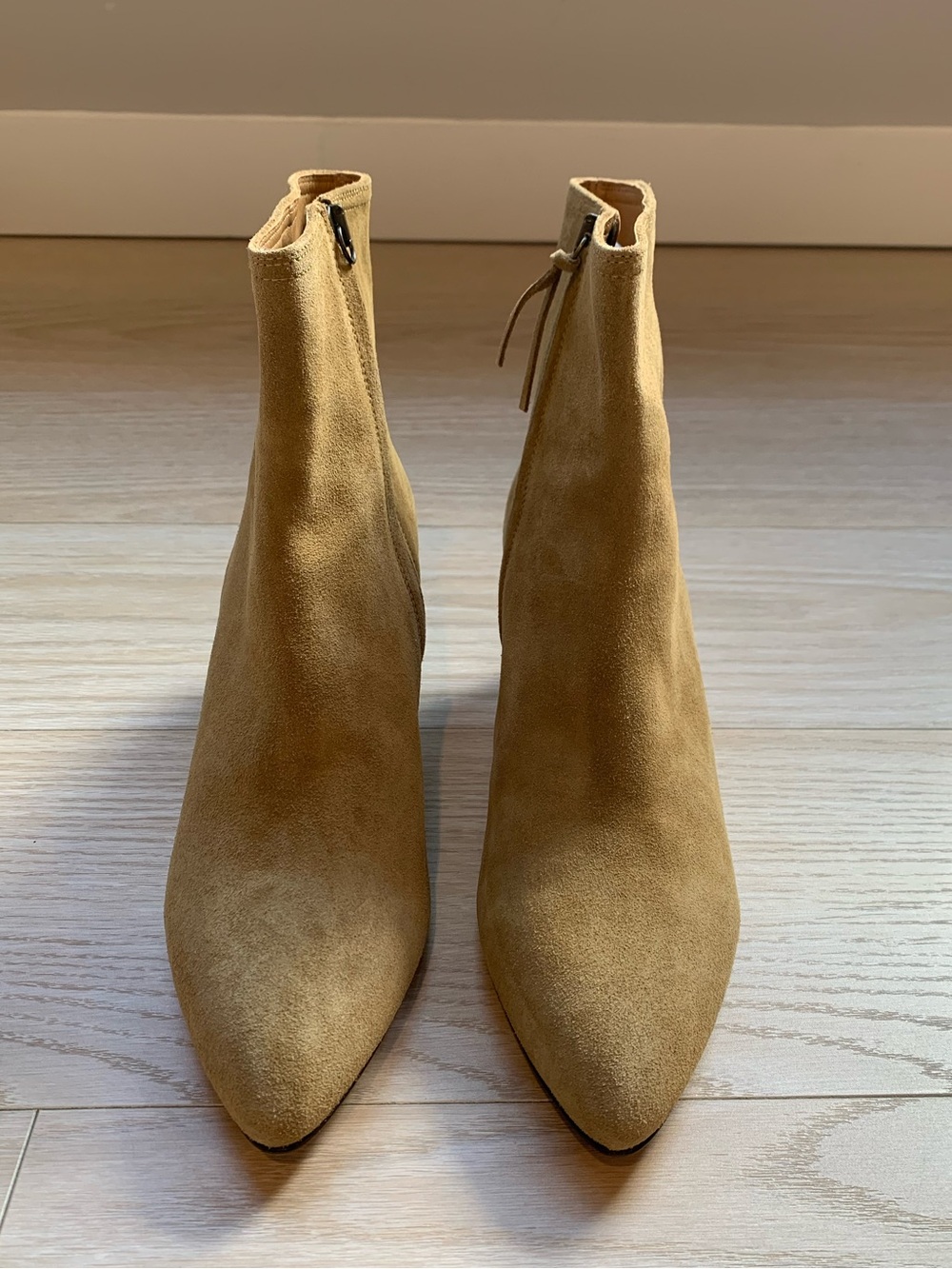 Isabel Marant City Suede Deone Kitten Heel Bootie Tan NWT Size 40 FR - Picture 3 of 11